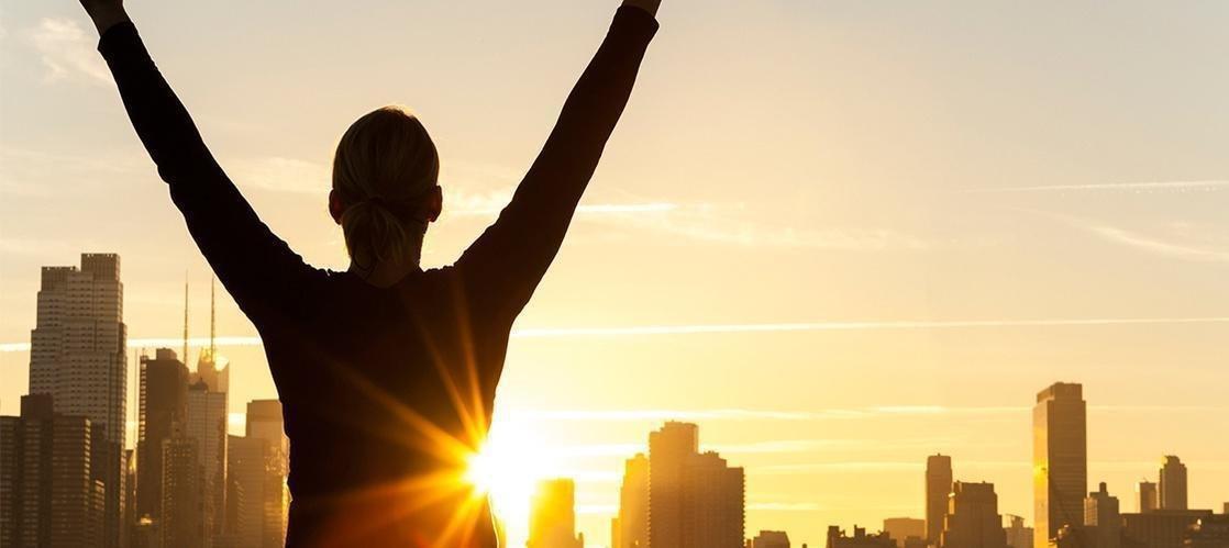 4 THINGS THAT SHOULD ALWAYS GO ON YOUR CREDIT CARD