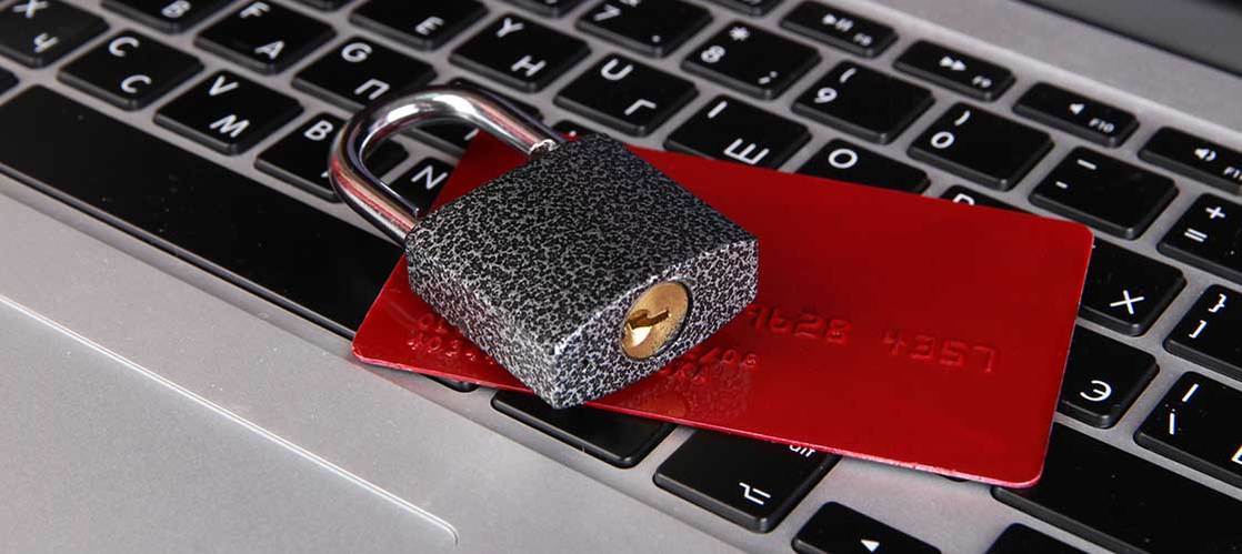 SIX DUMB REASONS TO GET ANOTHER CREDIT CARD AND ONE GREAT ONE